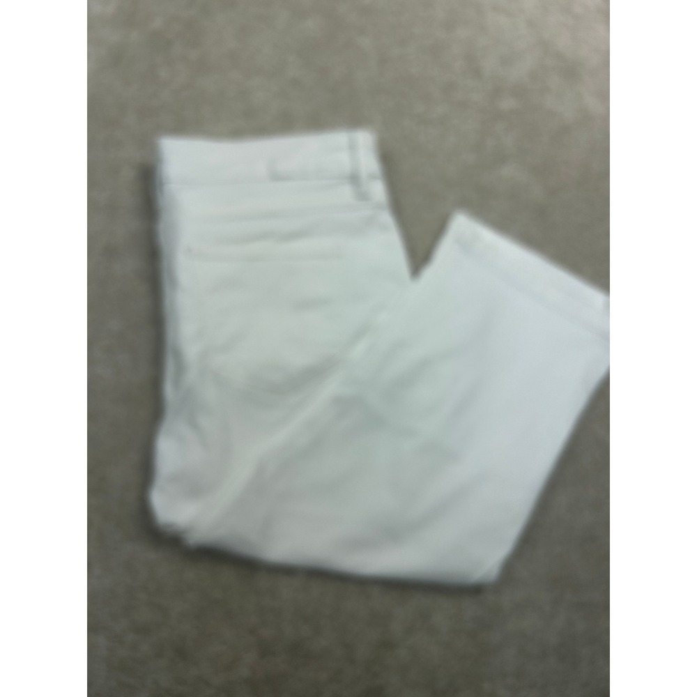 St. John's Bay Solid Capri 6P White Denim Stretch Coastal Summer Classic